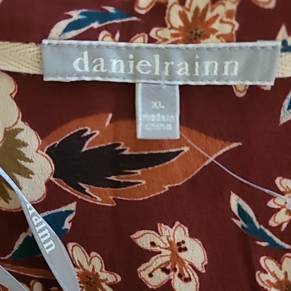 DANIEL RAINN FLORAL BLOUSE,  SIZE XL - Picture 10 of 11